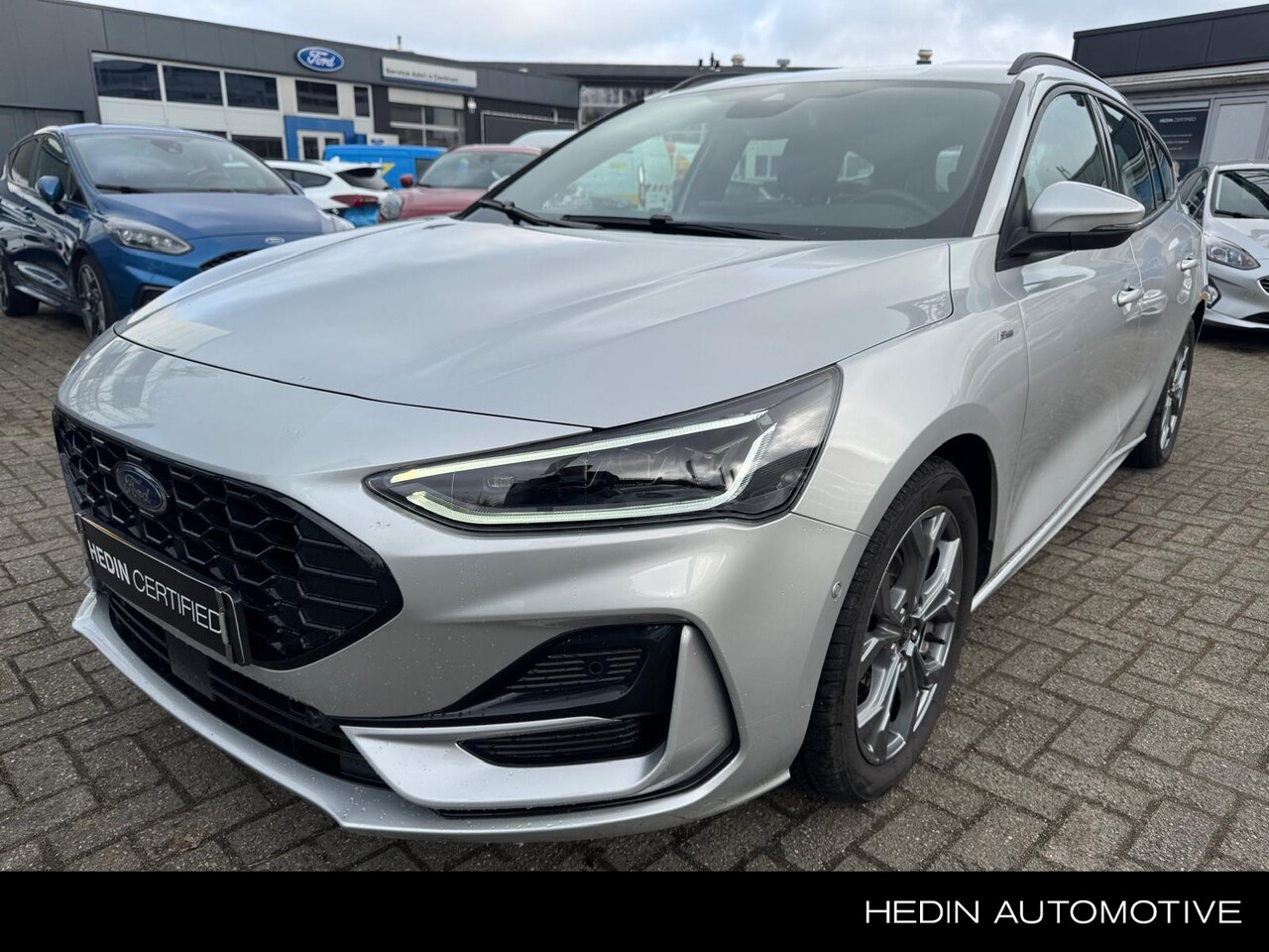 Ford Focus Wagon - 1.0 EcoBoost Hybrid ST Line | Driver Assistance Pack | Parking Pack | - AutoWereld.nl