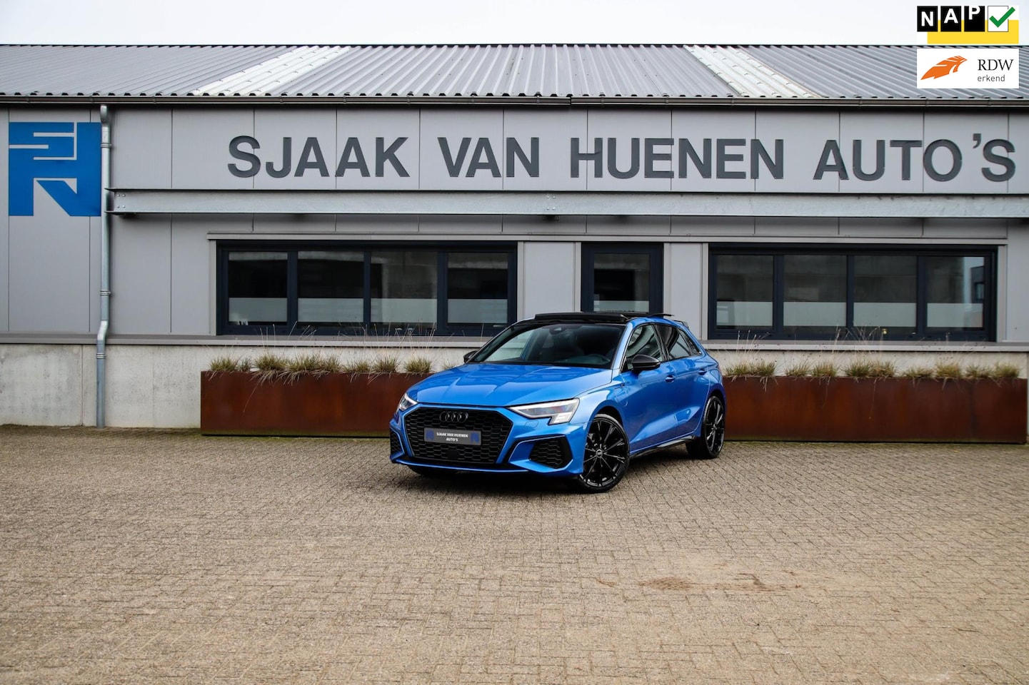 Audi A3 Sportback - 40 TFSI e PHEV S Edition S-line 204pk S-Tronic! Panoramadak|Virtual Cockpit|Kuipstoelen el - AutoWereld.nl