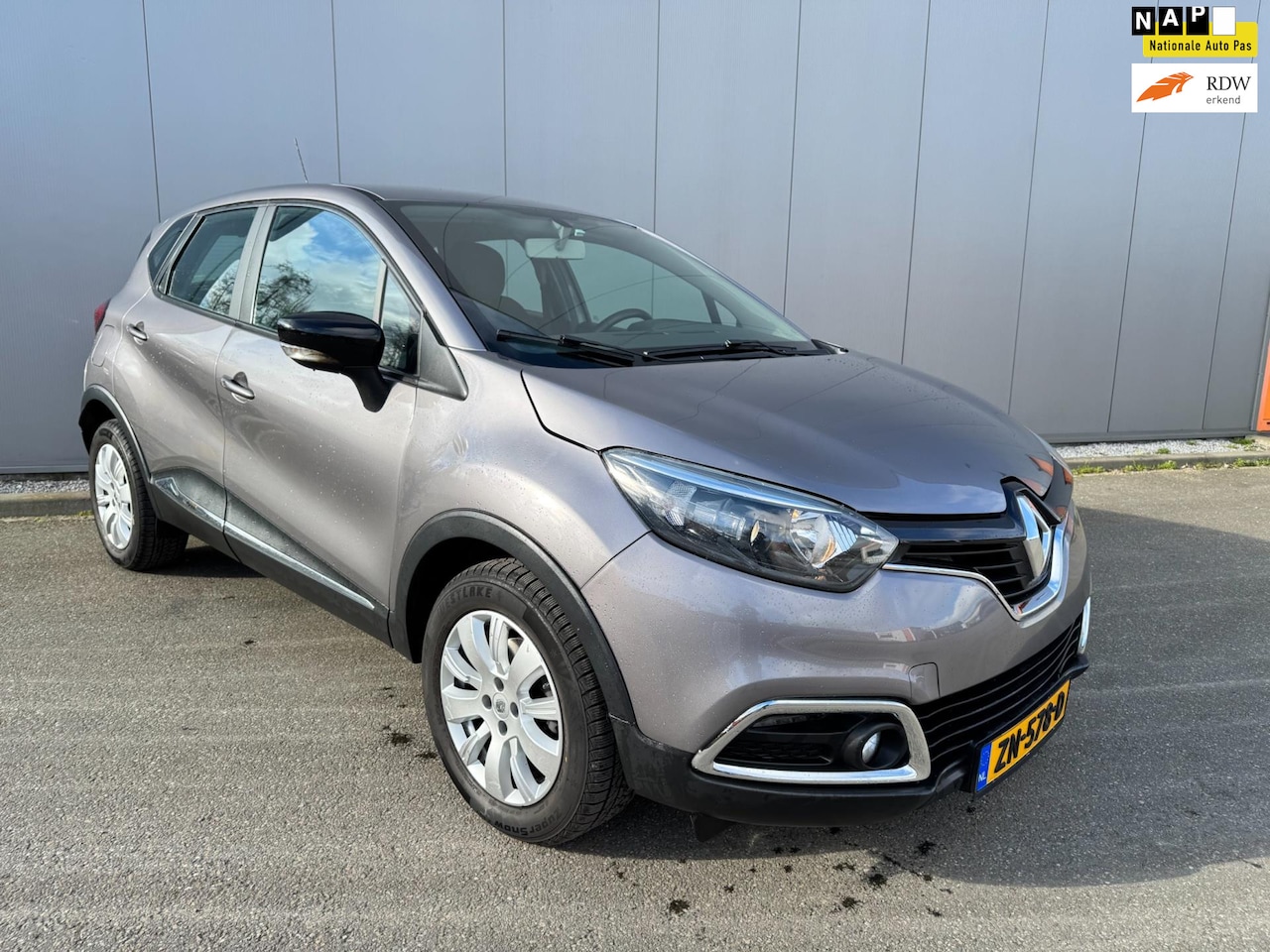 Renault Captur - 1.5 dCi Dynamique airo navi euro 6 - AutoWereld.nl