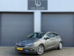 Opel Astra - 1.4 Innov. Leder / Stoelverwarming / Vol Opties