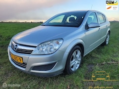 Opel Astra - 1.6 Business | AIRCO | CRUISE | APK | RIJKLAAR