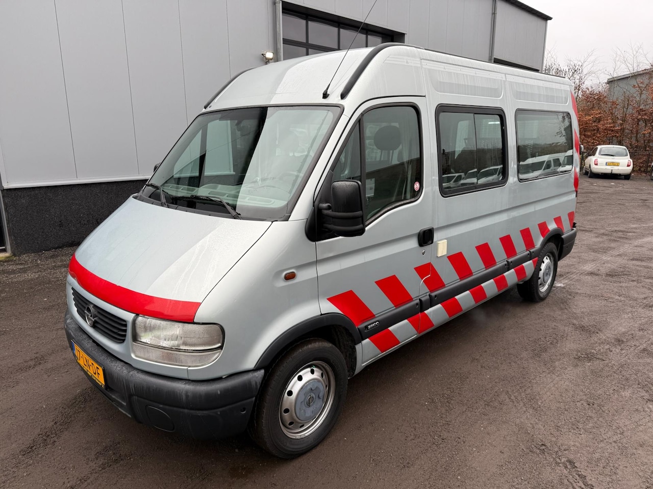 Opel Movano Combi - 2.5 DTi L2H2 Rolstoelbus Personenbus 9 persoons Invalide - AutoWereld.nl