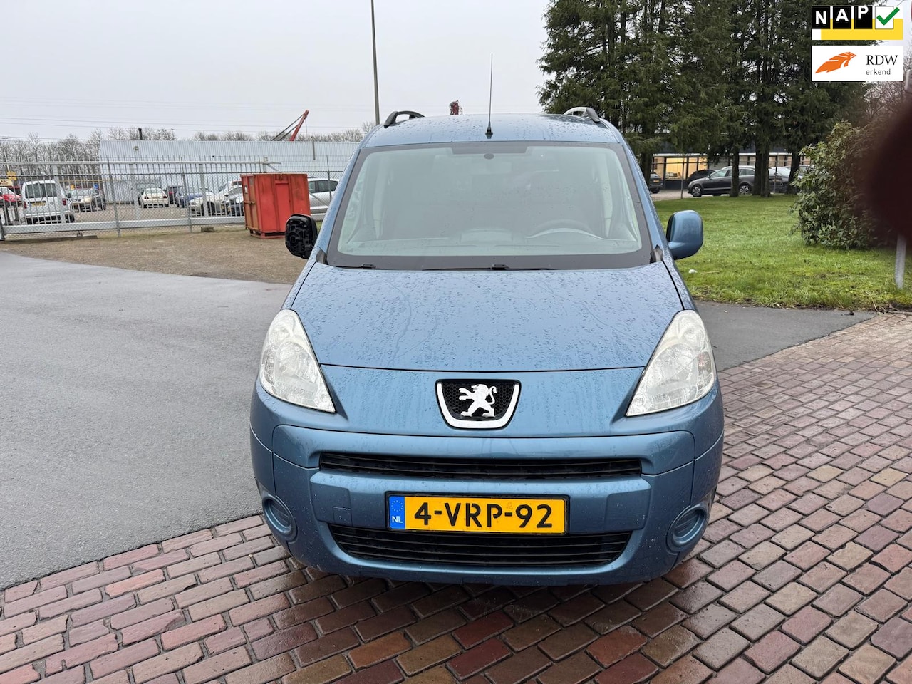 Peugeot Partner - 120 1.6 HDI L1 XR 120 1.6 HDI L1 XR - AutoWereld.nl