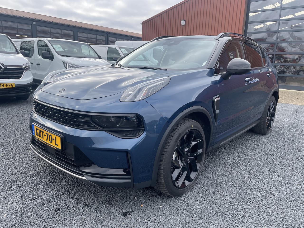 Lynk & Co 01 - LYNK&CO PHEV BLACK EDITION - AutoWereld.nl