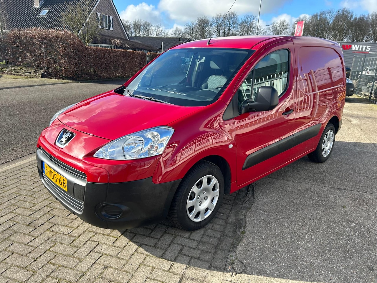 Peugeot Partner - 120 1.6 HDI L1 XT 120 1.6 HDI L1 XT - AutoWereld.nl