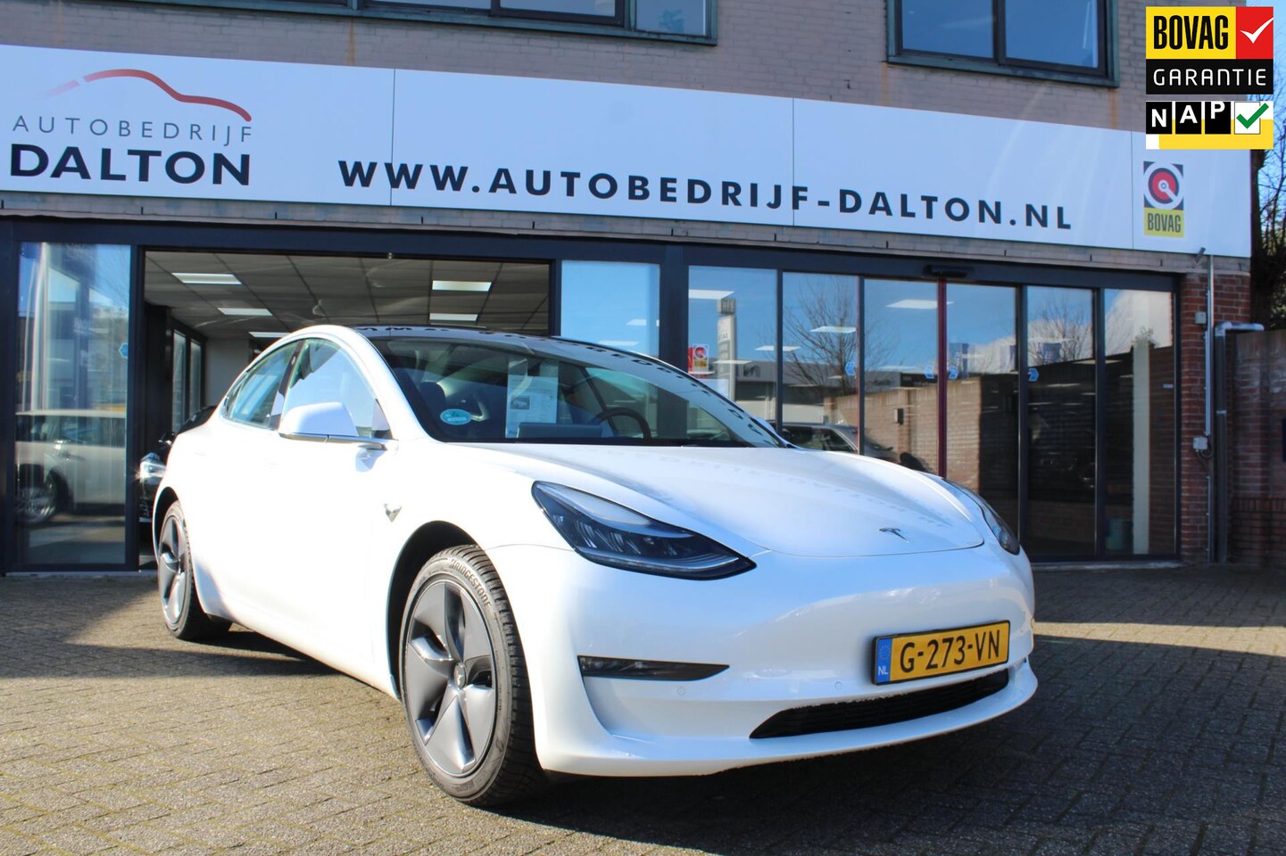 Tesla Model 3 - Long Range RWD Long Range AWD 75 kWh TREKHAAK /LEER /PANODAK / AUTOPILOT / INCL.BTW - AutoWereld.nl