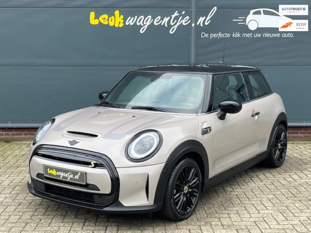 MINI Mini-Electric - Collection 33 kWh *carplay *cruise *17" - AutoWereld.nl