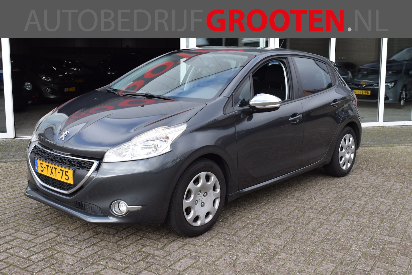 Peugeot 208 - 1.2 e-VTi Envy Automaat - AutoWereld.nl