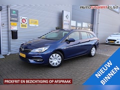 Opel Astra Sports Tourer - 1.2 Business Edition 130PK | Parkeersensoren Achter |Camera | Navi | Trekhaak | NL-Auto |