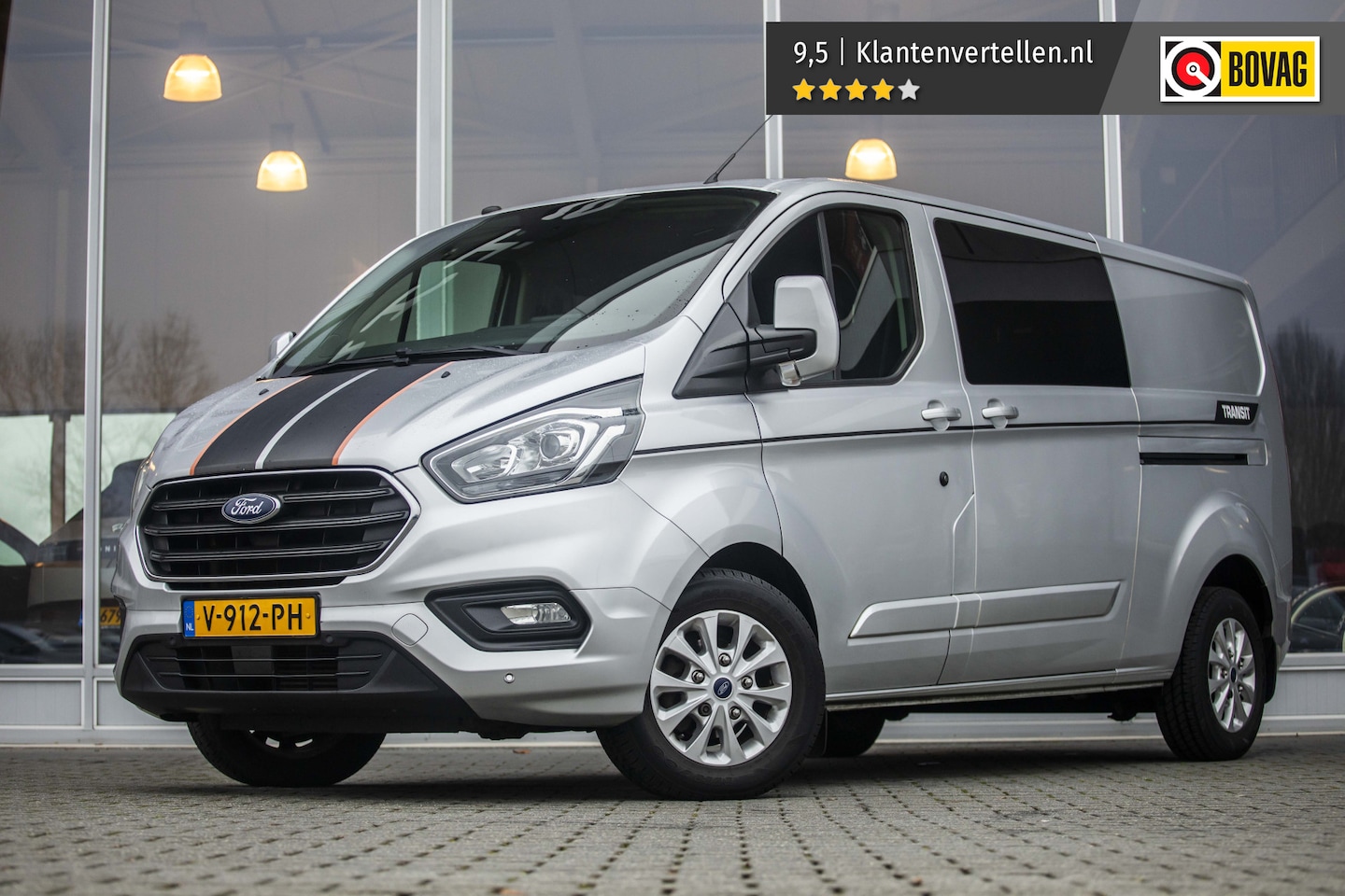 Ford Transit Custom - 300 2.0 TDCI L2H1 Limited DC | Automaat | Camera | Carplay | Trekhaak - AutoWereld.nl