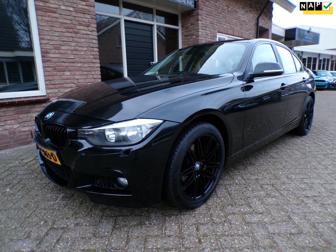 BMW 3-serie - 316d High Executive Leder / Navi - AutoWereld.nl