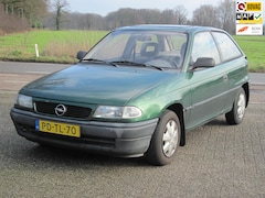 Opel Astra - 1.4i L