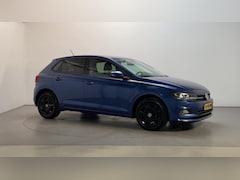 Volkswagen Polo - 1.0 TSI Comfortline Parkeersensoren Navigatie DAB+