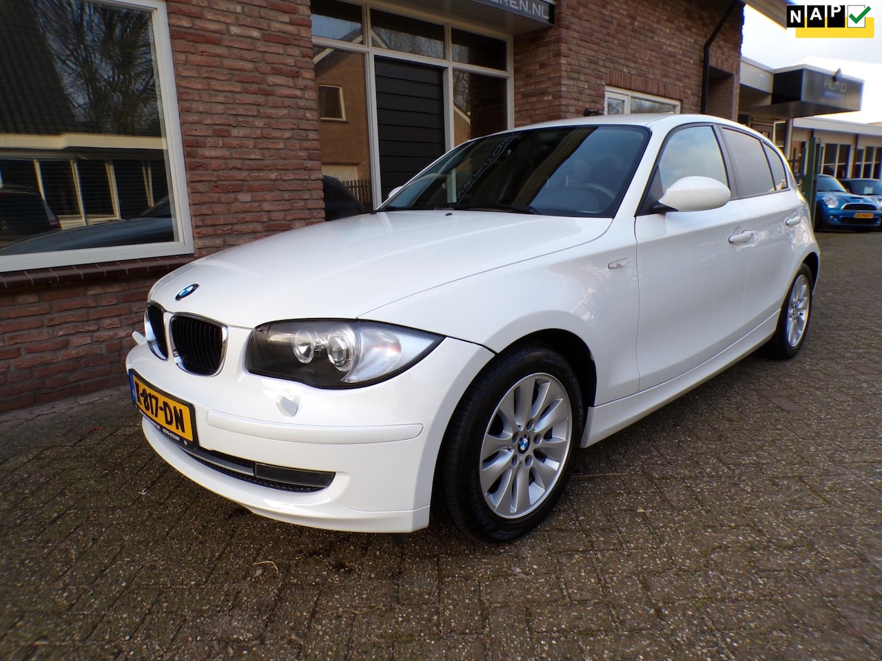 BMW 1-serie - 116i 116i - AutoWereld.nl