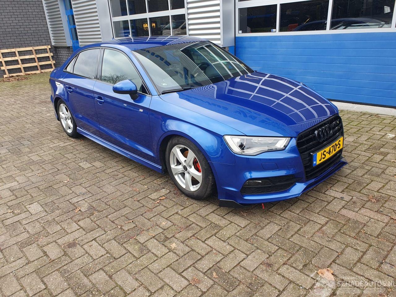 Audi A3 Limousine - 1.4 TFSI CoD Adrenalin Sport LIMOUSINE - AutoWereld.nl