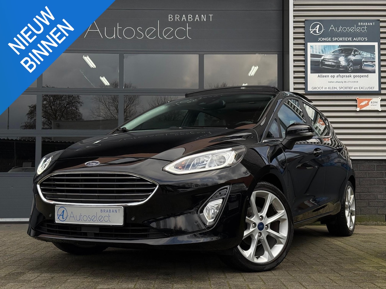 Ford Fiesta - 1.0 EcoBoost Titanium Pano Navi ACC Camera - AutoWereld.nl