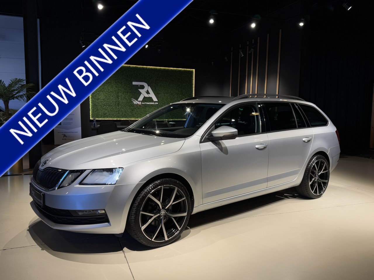 Skoda Octavia Combi - 1.0 TSI Greentech Ambition Navi|Carplay|Cruis|PDC Zilver - AutoWereld.nl