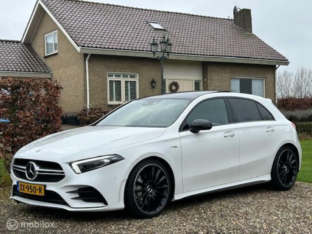 Mercedes-Benz A-klasse - AMG 35 4MATIC ORG. NED./SCHAALSTOELEN/PANO - AutoWereld.nl