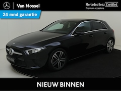 Mercedes-Benz A-klasse - 180 Luxury Line / Privacy Glass / Sfeerverlichting / Parkeercamera / Stoelverwarming