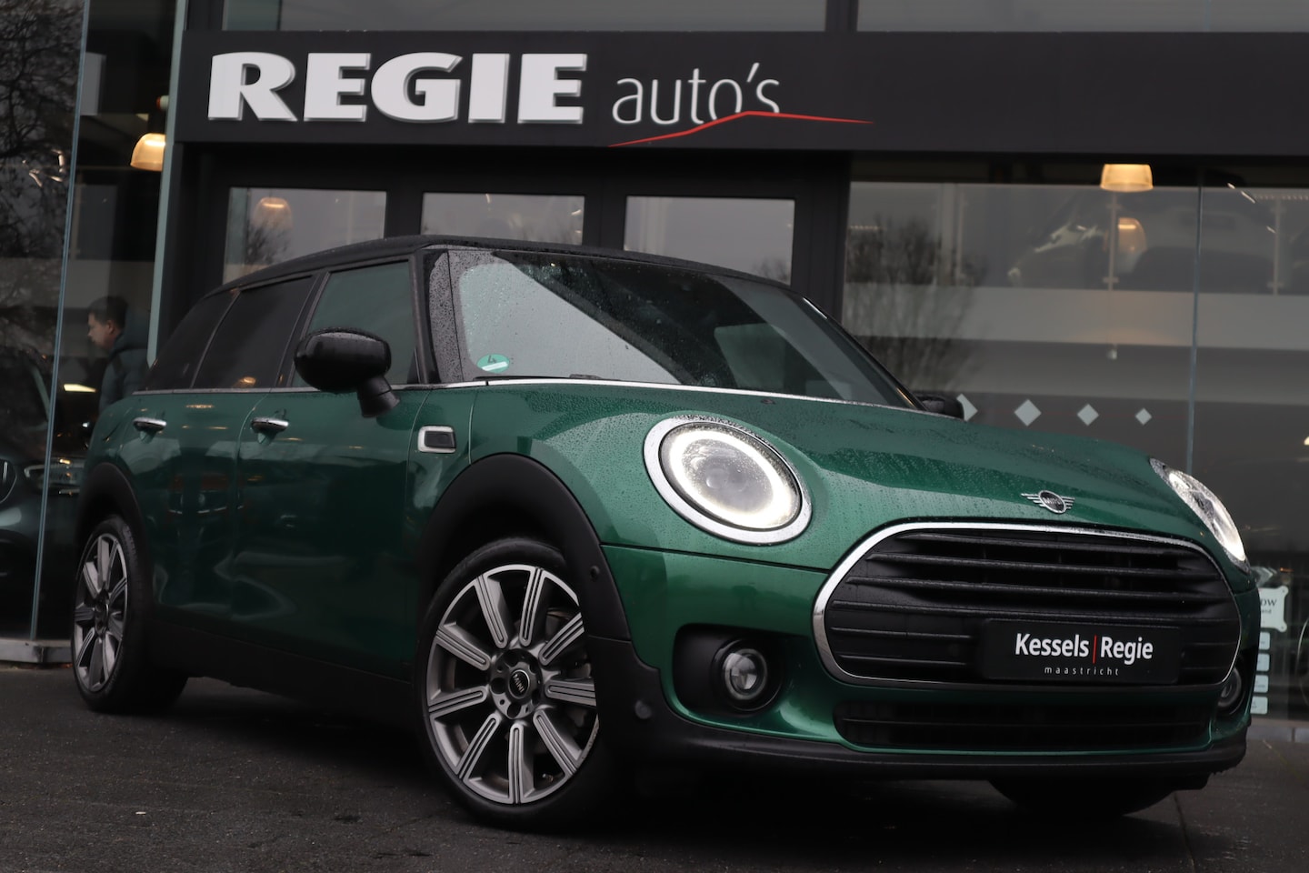 MINI Clubman - Mini 1.5 Cooper MINI Yours Trim Pano Leer HuD LED Navi Camera - AutoWereld.nl