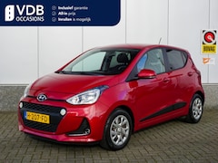 Hyundai i10 - 1.0i Premium Stoelverw. | Navigatie | Park. sensoren | NAP