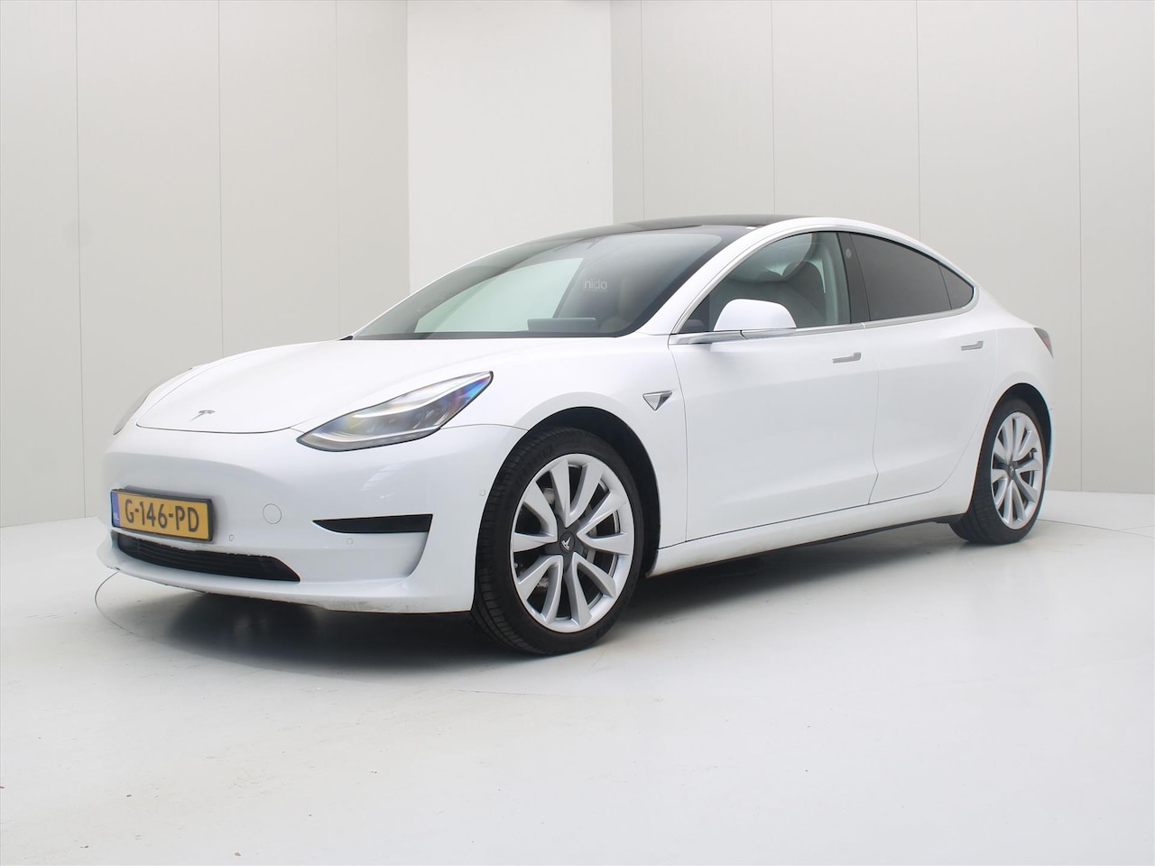 Tesla Model 3 - Standard RWD Plus [ BRUIN LEDER+AUTOPILOT+19 LMV+PREMIUM AUDIO ] - AutoWereld.nl