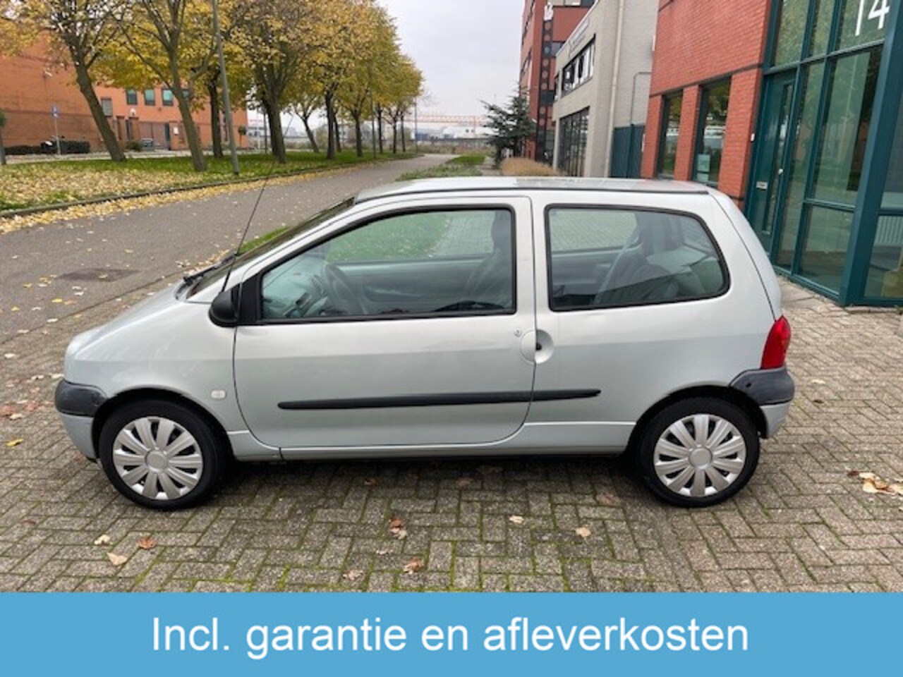 Renault Twingo - 1.2 Authentique NW APK 28/02/26 | KM 154931 NAP | AIRCO | EL.RAMEN | RADIO CD BELLEN IS SN - AutoWereld.nl