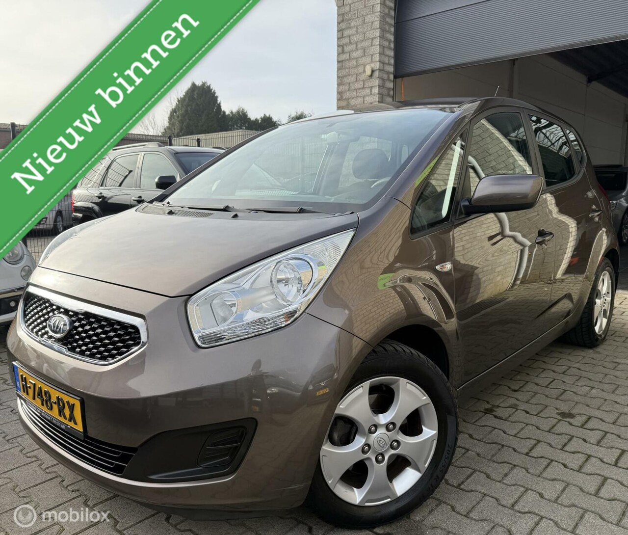 Kia Venga - 1.6 CVVT Plus Pack/BJ 2012/132.000KM/Dealer onderh - AutoWereld.nl