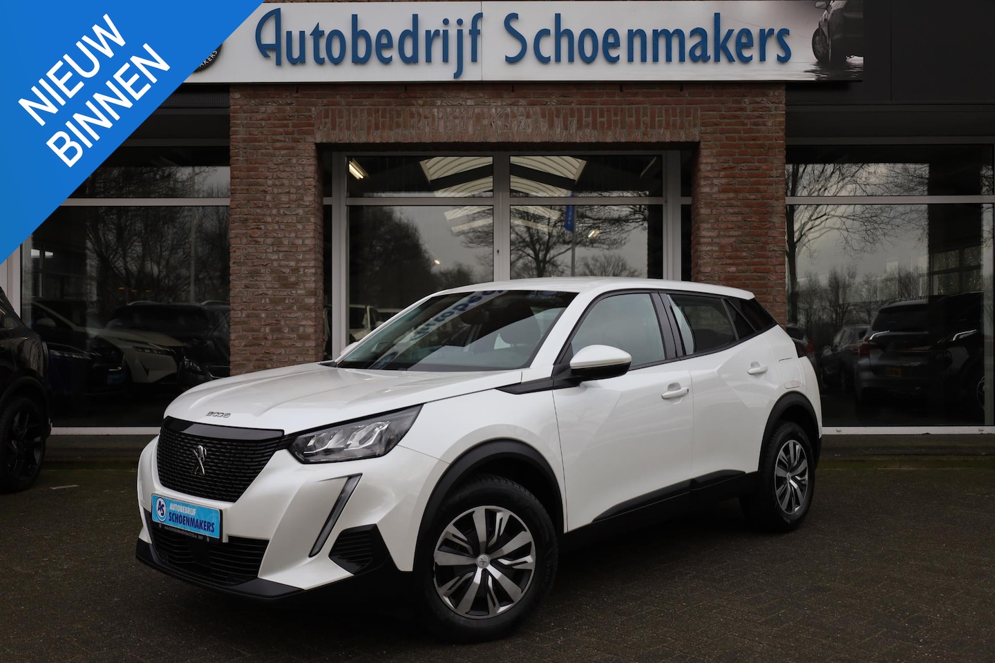 Peugeot 2008 - 1.2 PureTech Active CARPLAY DAB CRUISE PDC AIRCO LED - AutoWereld.nl