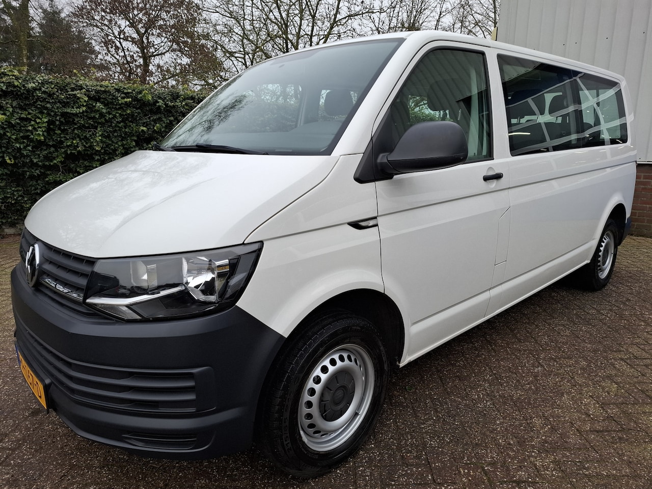 Volkswagen Transporter Kombi - 2.0 TSI L2H1 15995.- INCL BTW 9-PERSOONS BENZINE AARDGAS 150PK - AutoWereld.nl