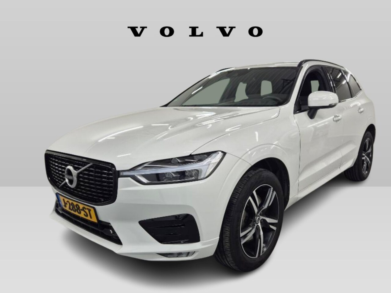 Volvo XC60 - 2.0 B4 R-Design 2.0 B4 R-Design - AutoWereld.nl