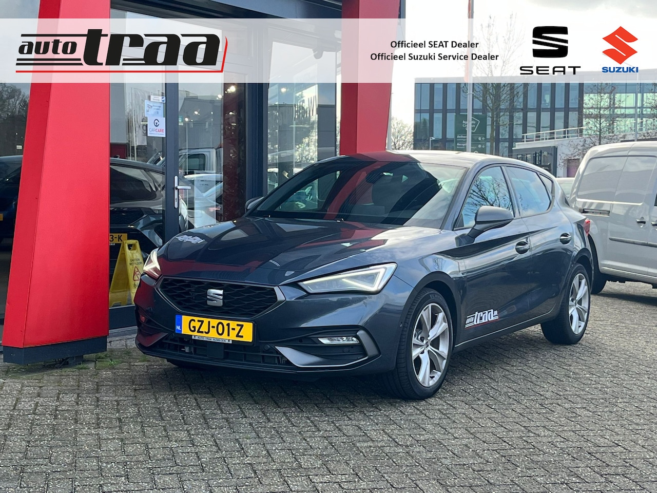 Seat Leon - 1.5 eTSI FR Business Intense / Navigatie / 17'' LMV / - AutoWereld.nl