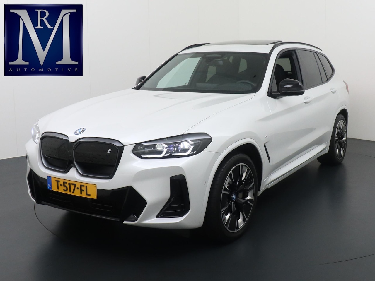 BMW iX3 - High Executive 80 kWh M SPORT ORIG. NL. NAP KM. | - AutoWereld.nl