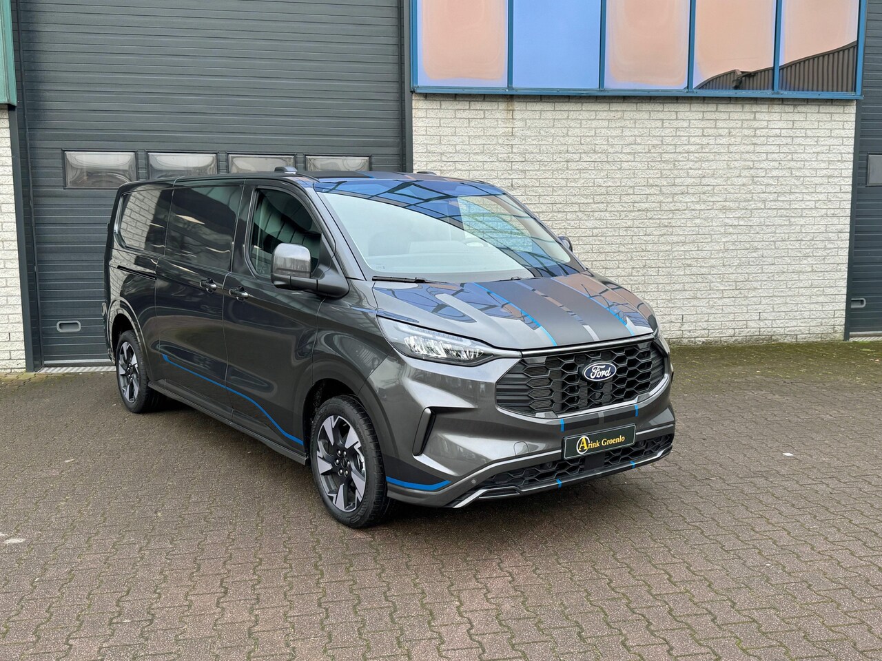 Ford Transit Custom - 300 L2 Sport BPM vrij Stoel + Stoel 170 Pk 360° Middenconsole Elektrische Trekhaak Acc Stu - AutoWereld.nl