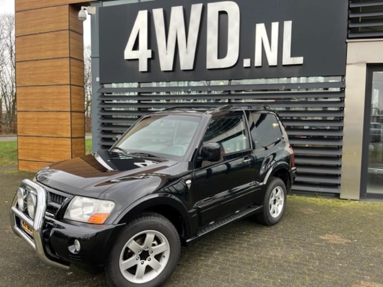 Mitsubishi Pajero - 3.2 Di-D AUT 3DRS VAN BIJTELLING VRIENDELIJK / LEDER CLIMA /CRUISE I.Z.G STAAT NW APK € 84 - AutoWereld.nl