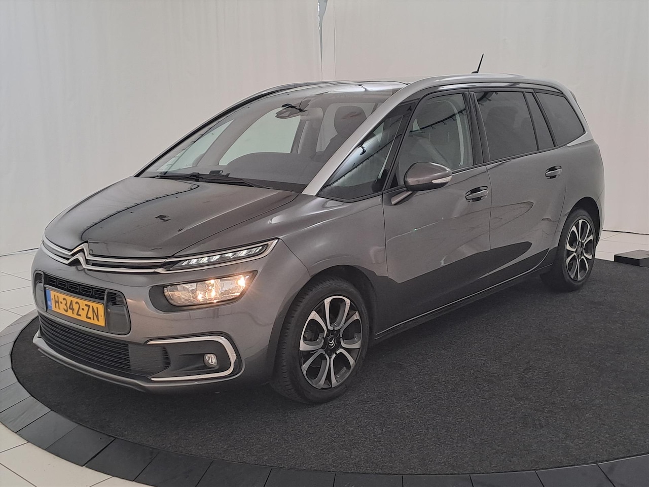 Citroën C4 SpaceTourer - 1.2 PureTech 130pk Business / Navigatie / Camera / Apple Carplay - Android Auto - AutoWereld.nl