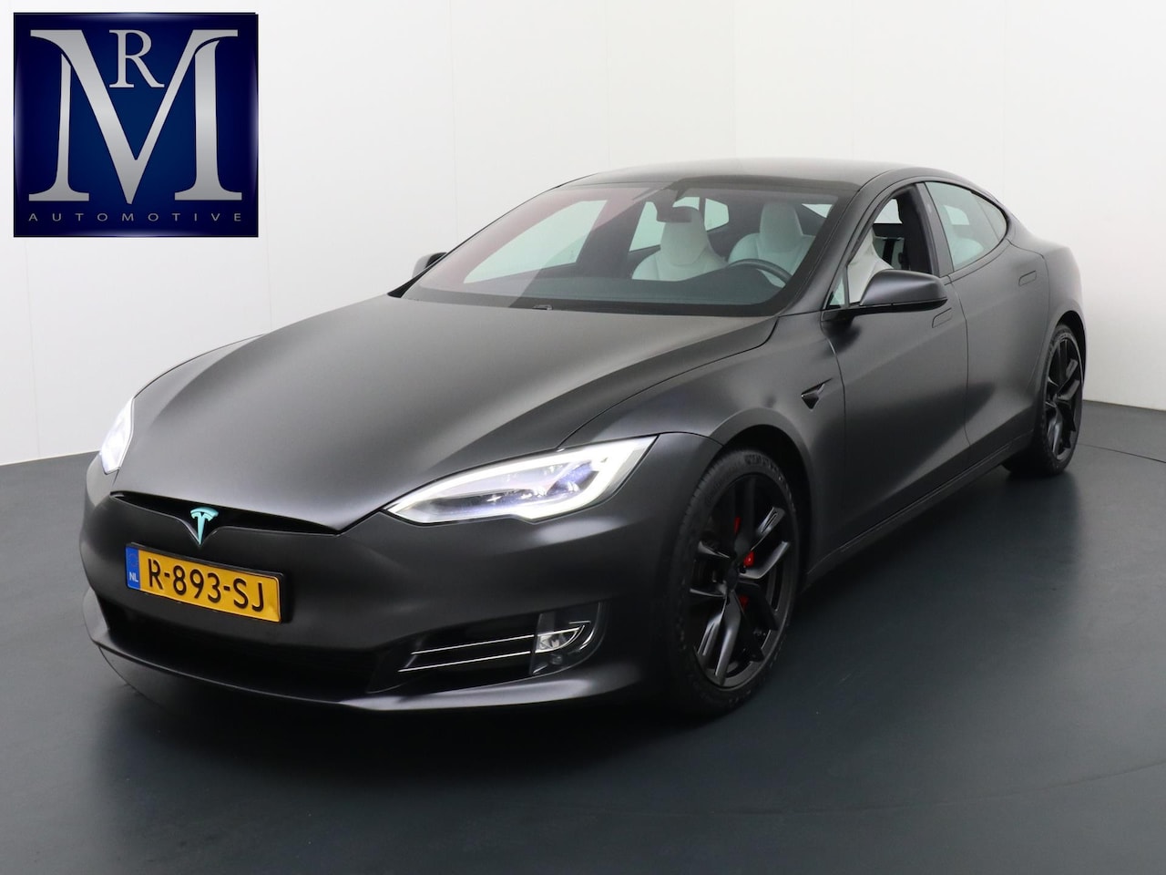 Tesla Model S - Performance Ludicrous | MEGA MONSTER! | - AutoWereld.nl