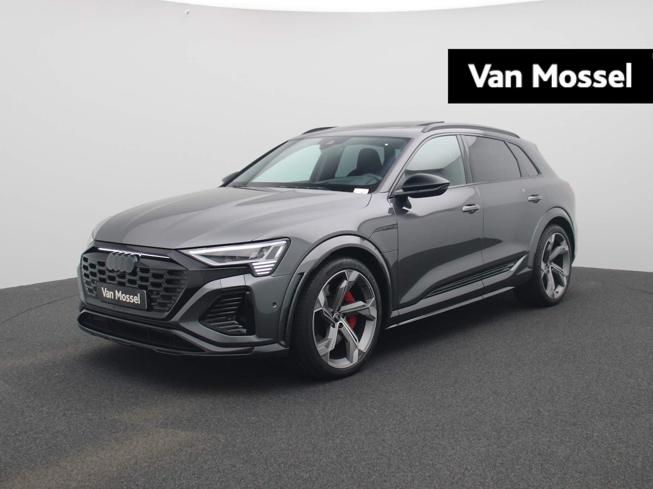 Audi Q8 e-tron - S quattro SQ8 115 kWh 503 PK | S-line | Automaat | Navigatie | 360 Camera | Panoramadak | - AutoWereld.nl