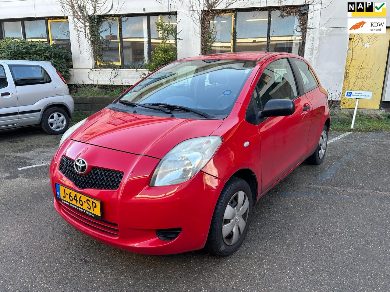 Toyota Yaris - 1.0 VVTi Acces/ Inruilkoopje/ Export - AutoWereld.nl