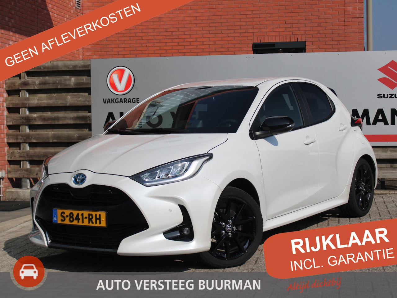 Toyota Yaris - 1.5 Hybrid Executive Automaat Parkeersensoren Voor en Achter, Navigatie, Stoelverwarming, - AutoWereld.nl