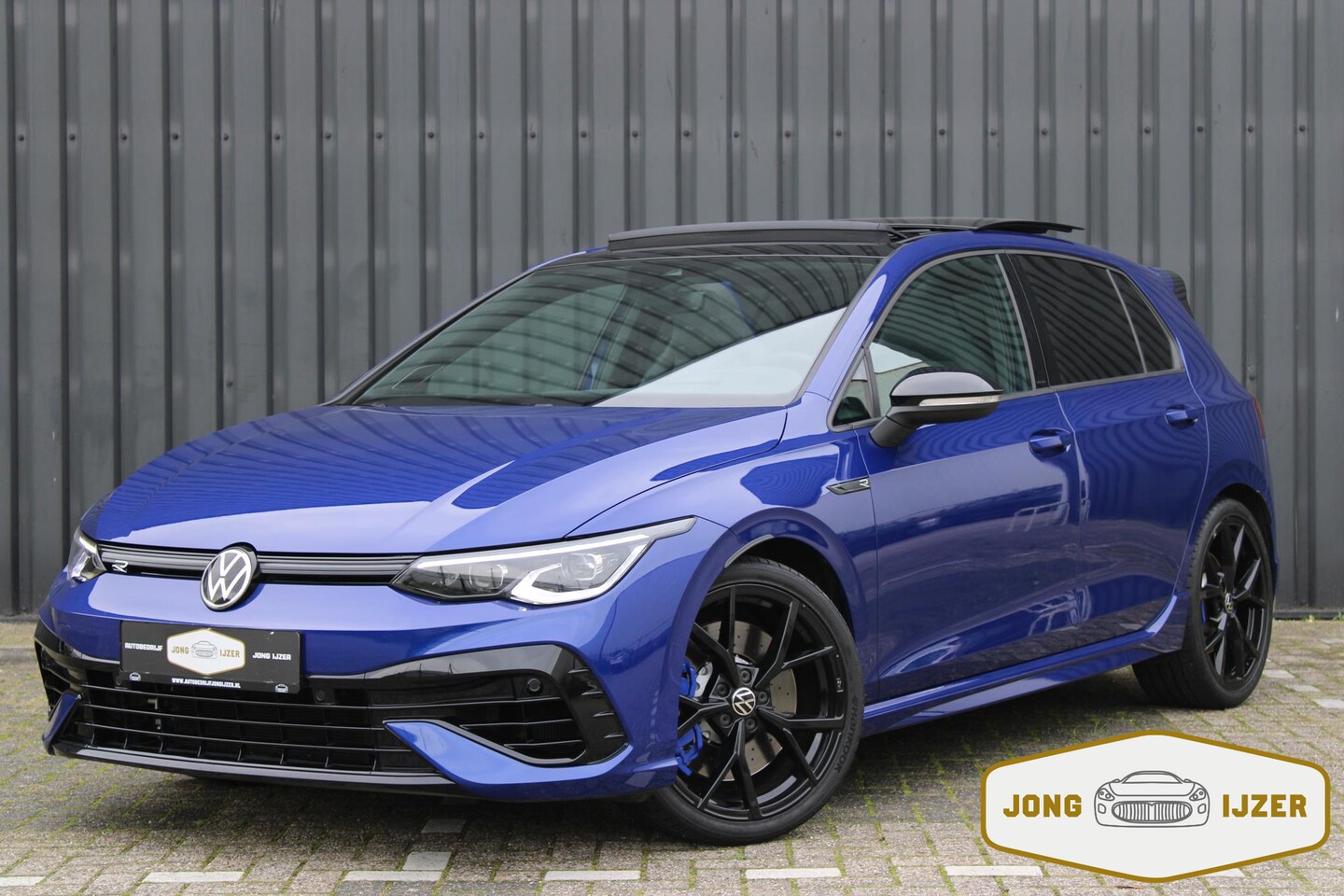 Volkswagen Golf - 2.0 TSI R 4M PERFORMANCE AKRA HEADUP HARMAN KARDON - AutoWereld.nl