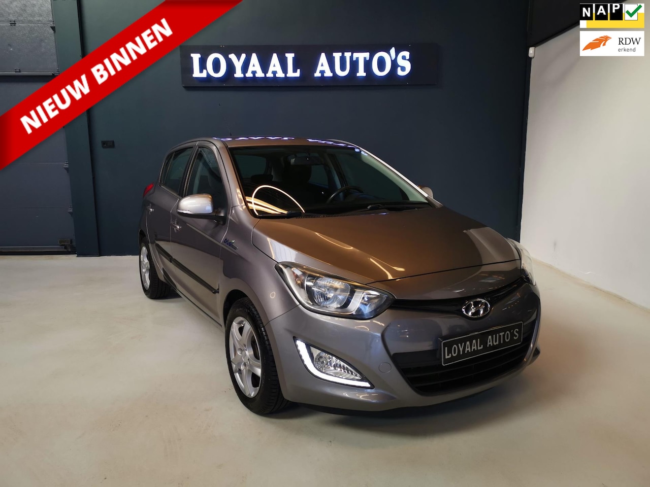 Hyundai i20 - 1.2i i-Motion | AIRCO | NAP | ELEK.RAMEN | APK. - AutoWereld.nl