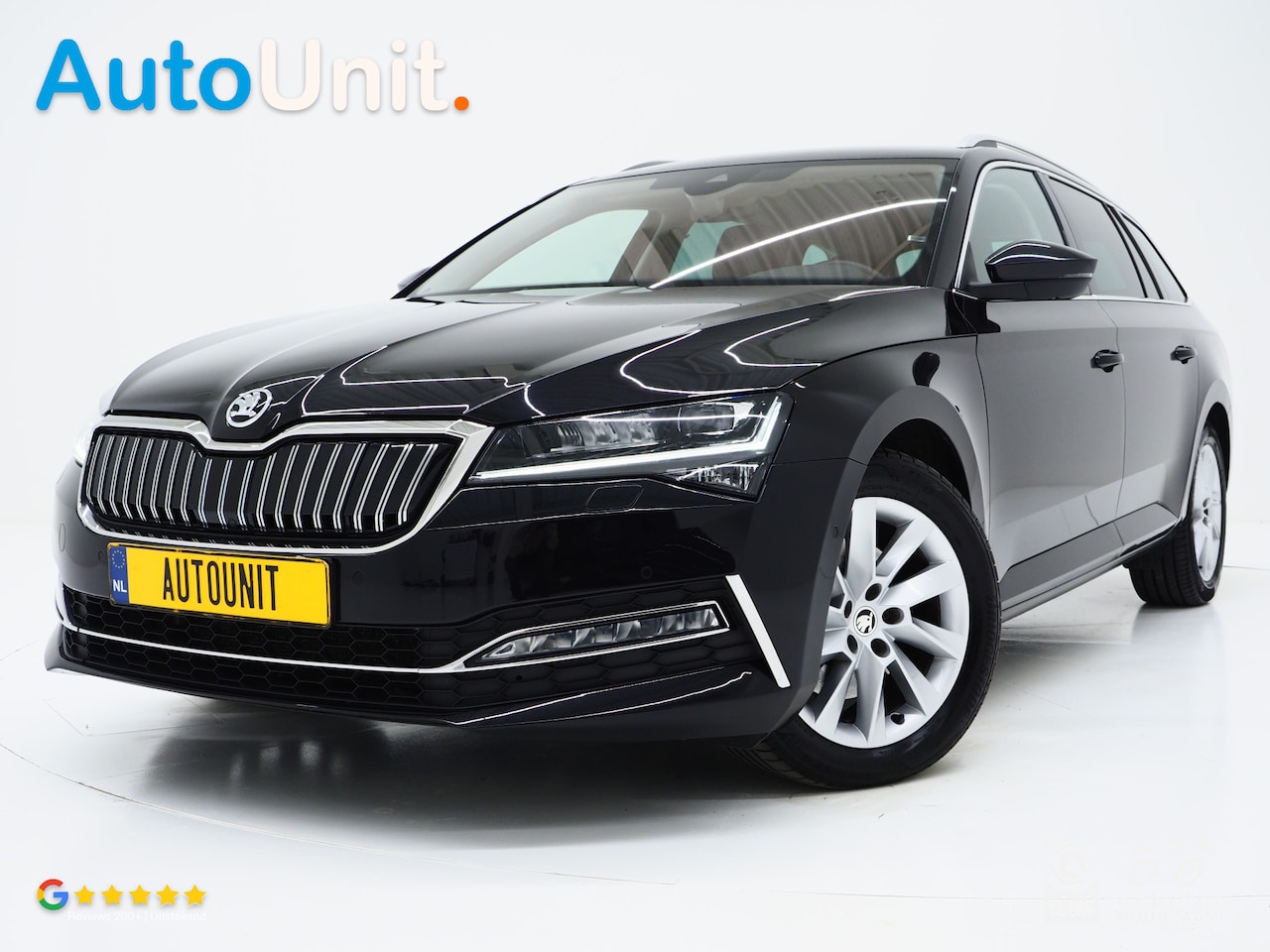 Skoda Superb Combi - 1.4 TSI iV Style 218PK | Leder | 360 | Keyless | Adaptive Cruise | Virtual | Trekhaak - AutoWereld.nl