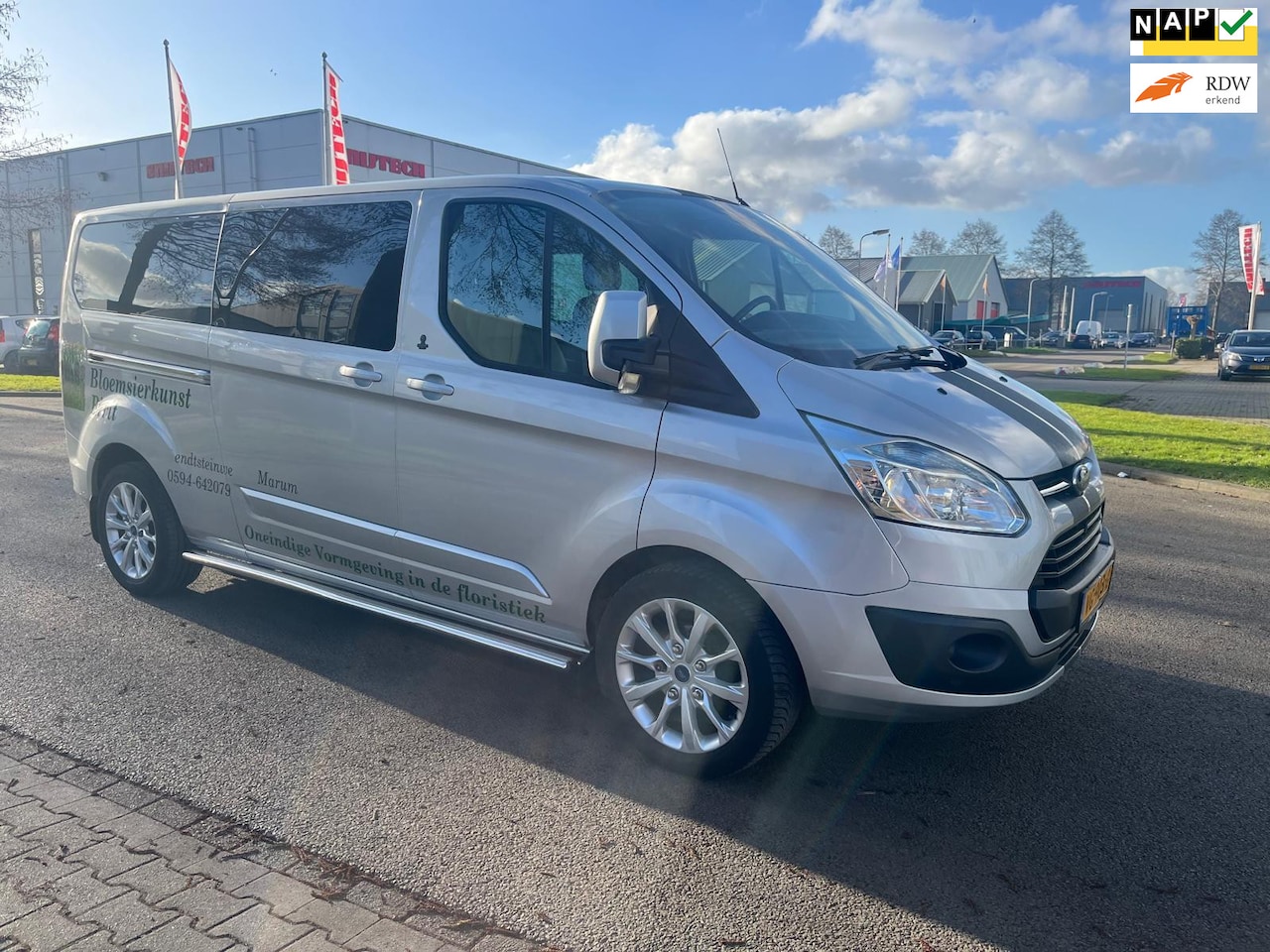 Ford Transit Custom - 290 2.2 TDCI L2H1 Limited Dubbel cabine - AutoWereld.nl