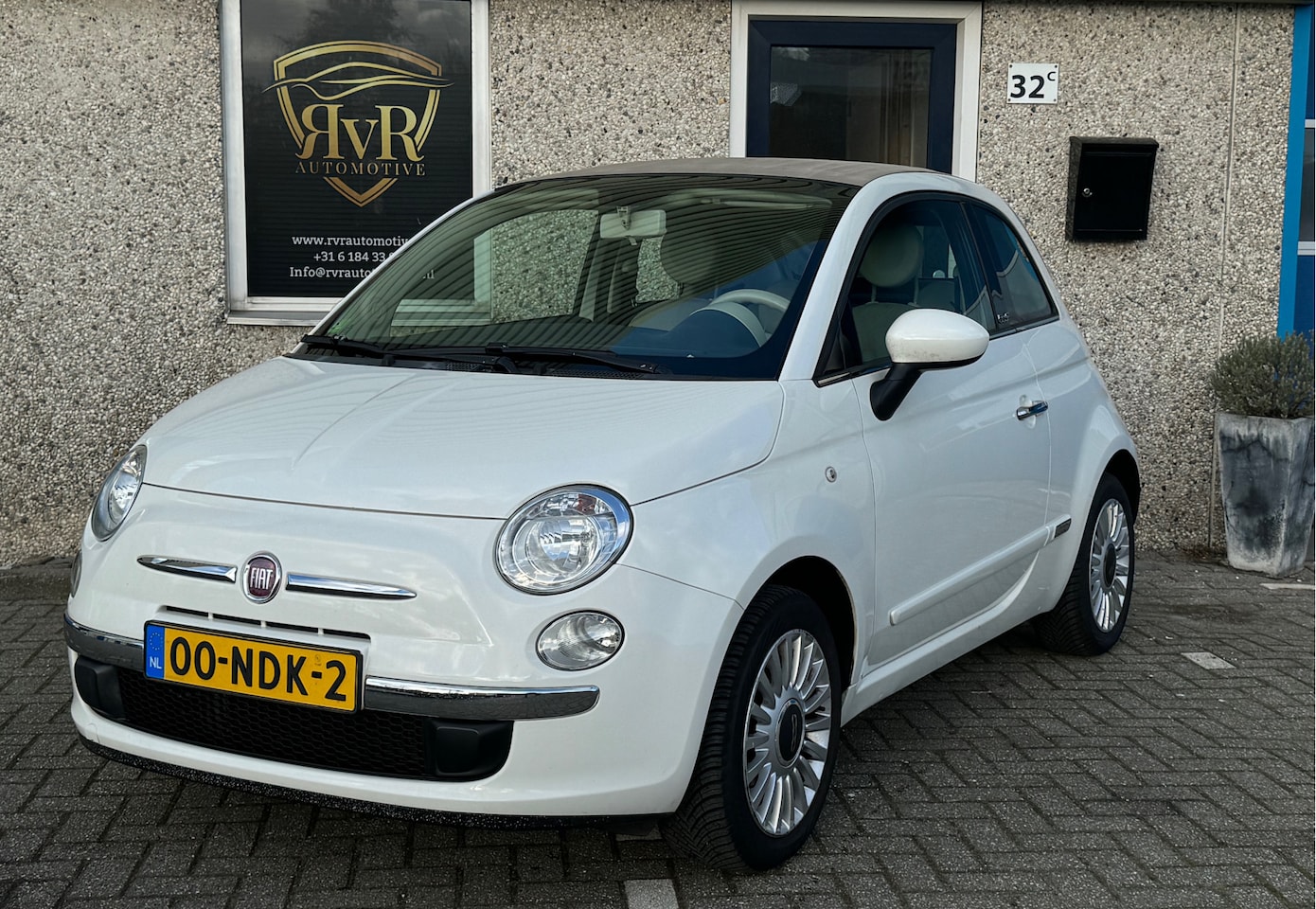 Fiat 500 C - 1.2 Cabrio Lounge UNIEK 1e EIGENAAR PDC - AutoWereld.nl