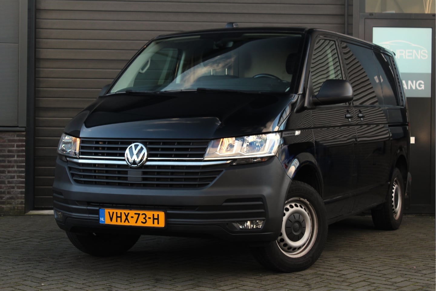 Volkswagen Transporter - 2.0 TDI L1H1 30 | Inbouw | DSG - AutoWereld.nl