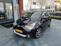 Toyota Aygo - 1.0 VVT-i x-play AUTOMAAT AIRCO LMV