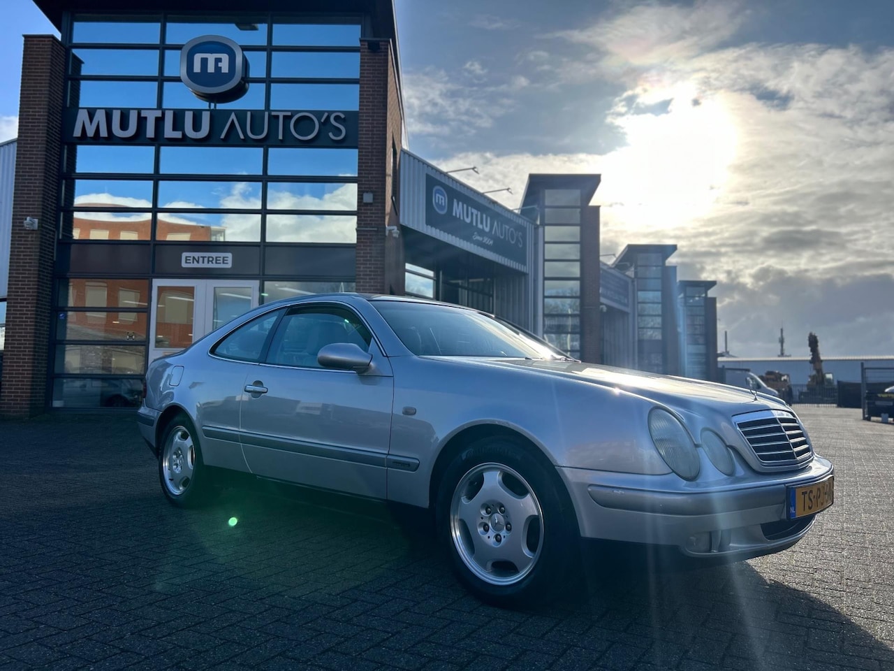 Mercedes-Benz CLK-klasse Coupé - 230 K. Elegance NAP LEDER APK - AutoWereld.nl