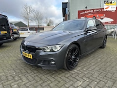 BMW 3-serie Touring - 318i M Sport Corporate Lease Automaat | Leder | Navigatie