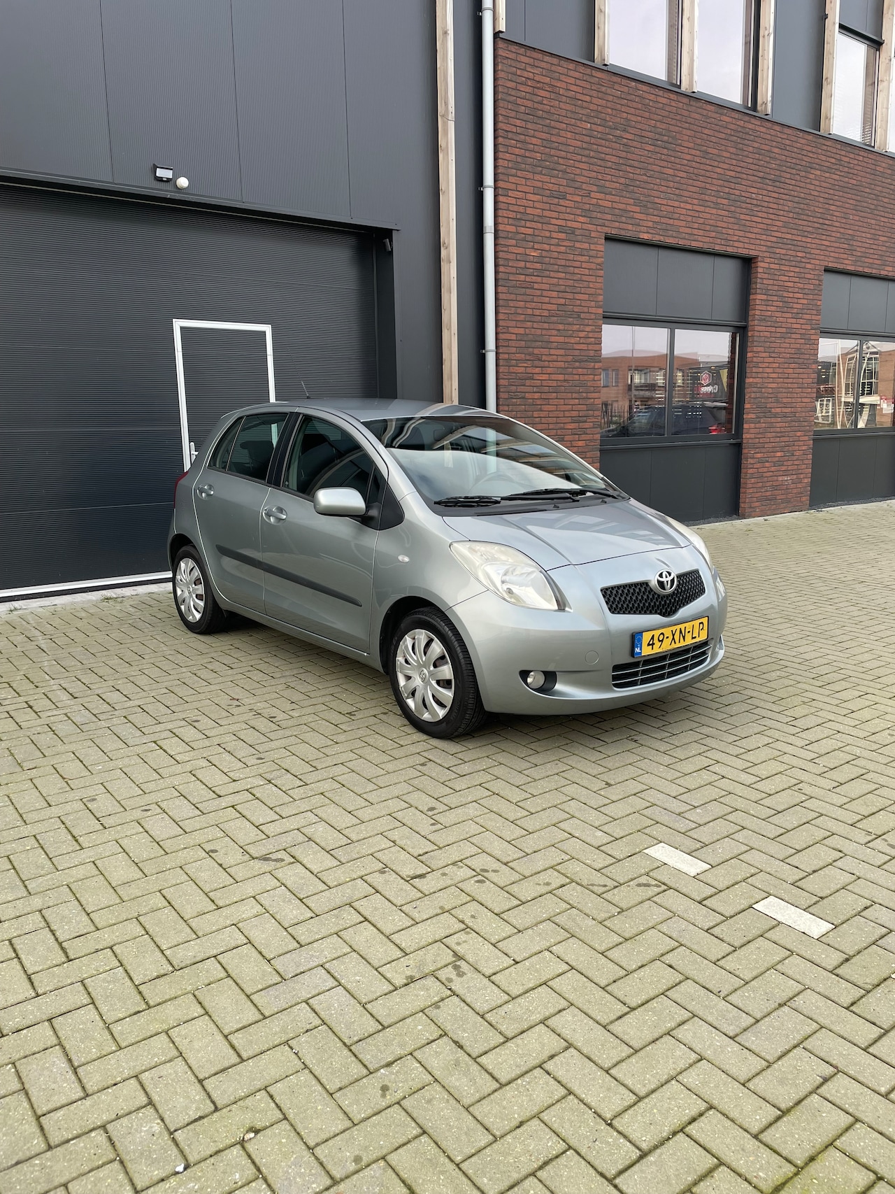 Toyota Yaris - 1.3 VVTi Sol - AutoWereld.nl